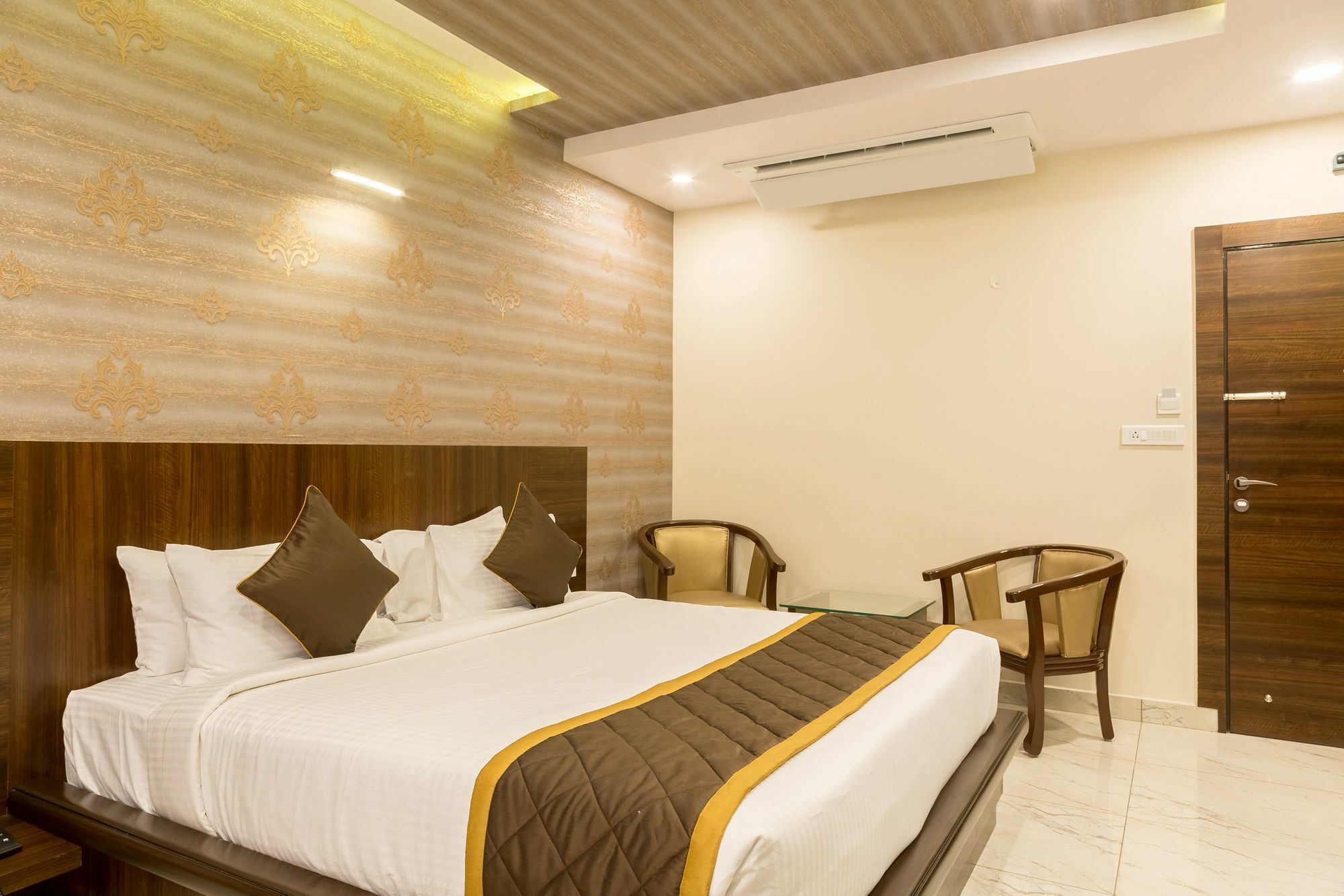 Oyo 9249 Jk Residency Hotel Bangalore Bagian luar foto